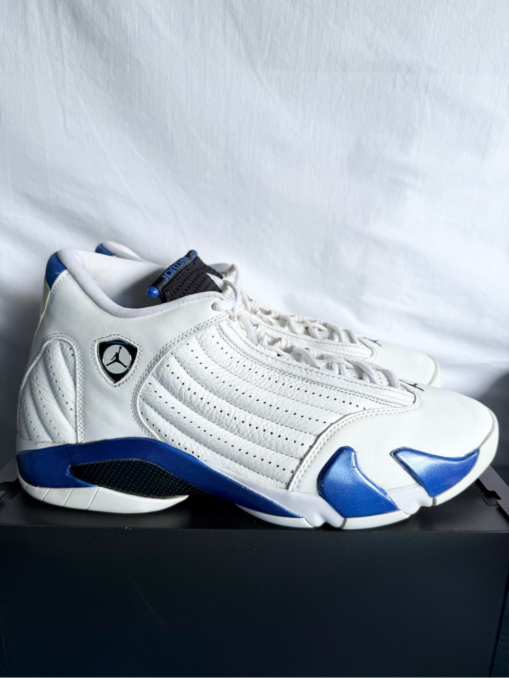 AUTHENTIC Jordan 14 Retro White Hyper Royal size 12 487471-104 2020 PRE-OWNED